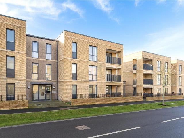 Flat for sale in Trumpington, Cambridge