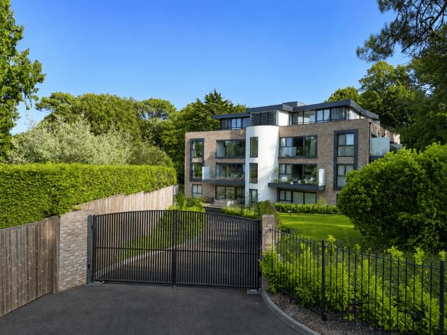 Flat for sale in Branksome Chine, Canford Cliffs