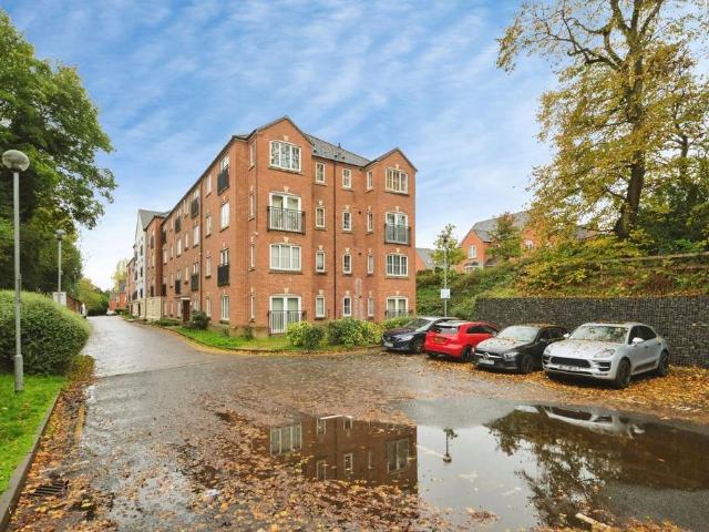 Flat for sale in West Bromwich, Sandwell