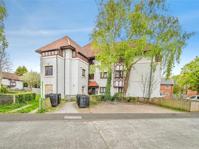Flat for sale in Kenton, Tyne And Wear
