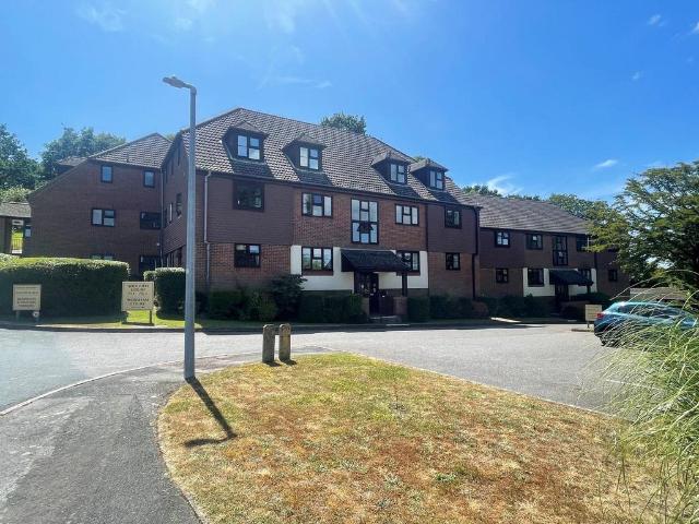 Flat for sale in Little Common, Heathlands