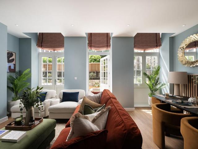 Flat for sale in London Borough of Lewisham, Deptford
