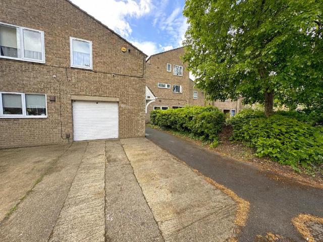 Flat for sale in Danesholme