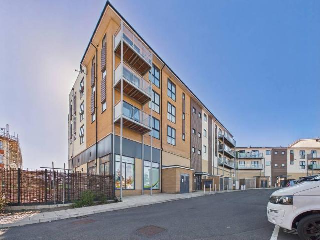 Flat for sale in Patchway, South Gloucestershire