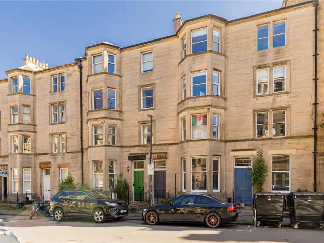 Flat for sale in Bruntsfield, Scotland