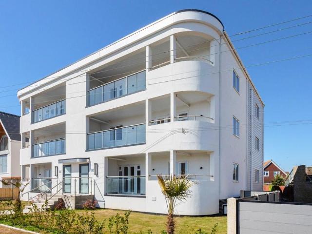 Flat for sale in Folkestone, Isle Of Man