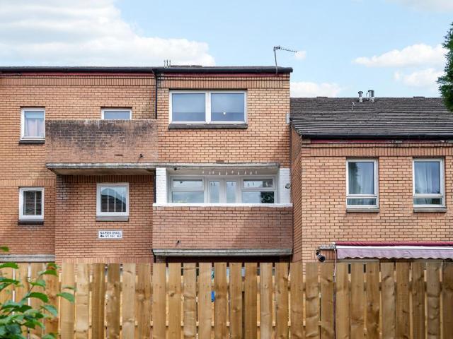 Flat for sale in Queen's Cross, Scotland