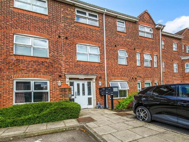 Flat for sale in Darlington