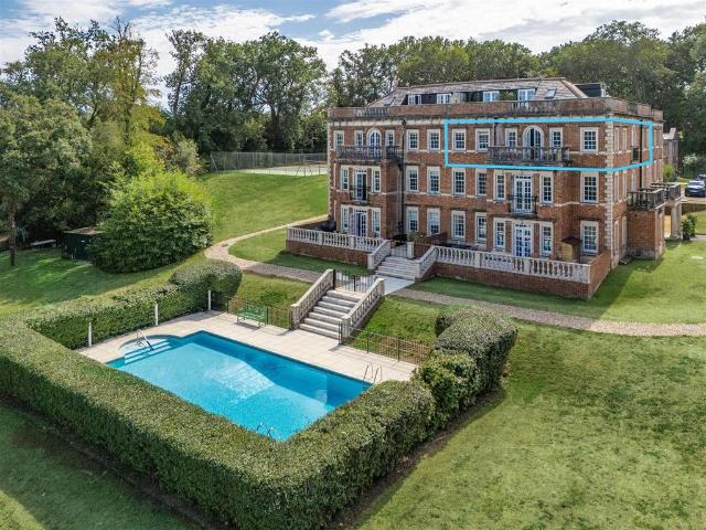 Flat for sale in Nettlestone and Seaview, Seaview