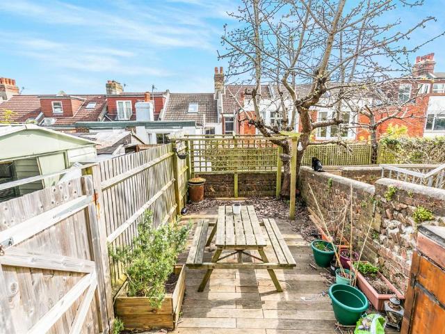 Flat for sale in Brighton & Hove