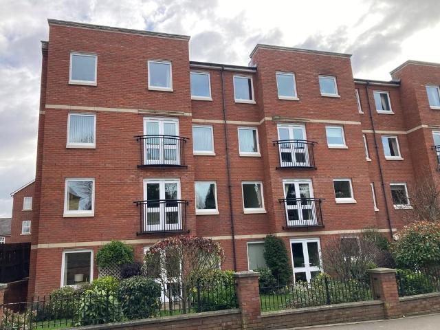 Flat for sale in Wotton Pitch, Gloucester