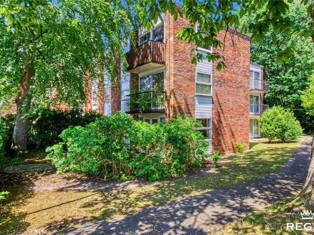 Flat for sale in Glen Eyre, City Of Southampton