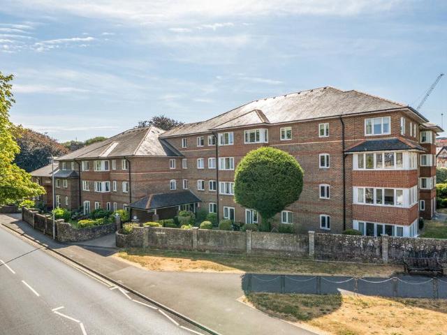 Flat for sale in Fordington