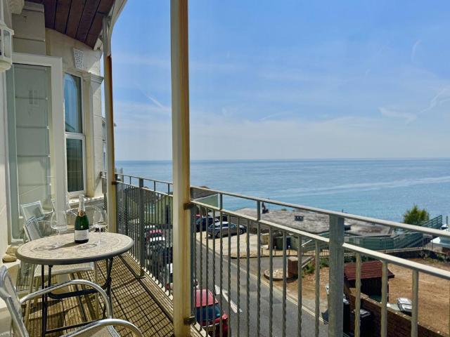 Flat for sale in Bonchurch, Ventnor