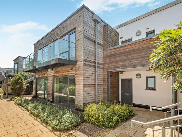 Flat for sale in Enborne, West Berkshire