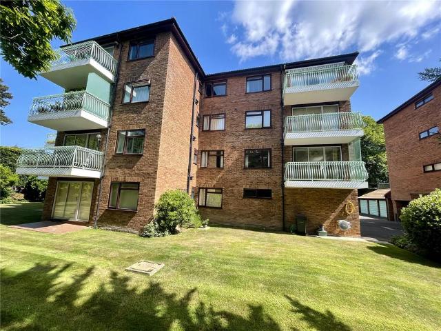 Flat for sale in West Cliff, Bournemouth