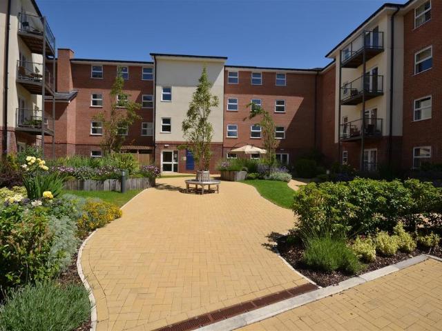 Flat for sale in Wolstanton, Butterton