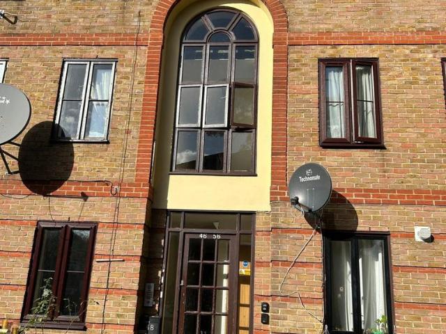 Flat for sale in London Borough of Newham, Greater London