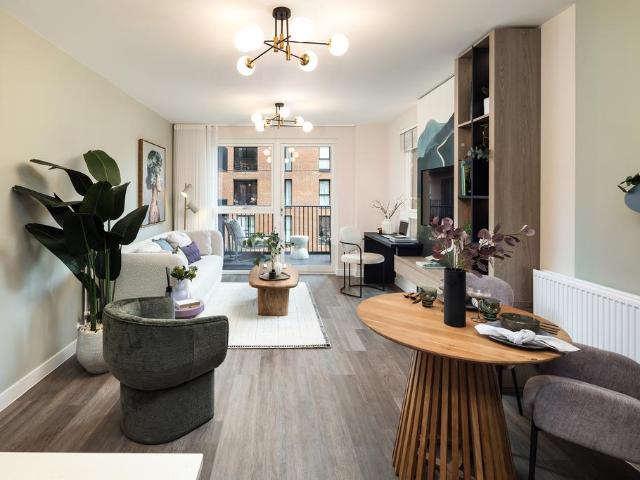 Flat for sale in Kodak, Greater London