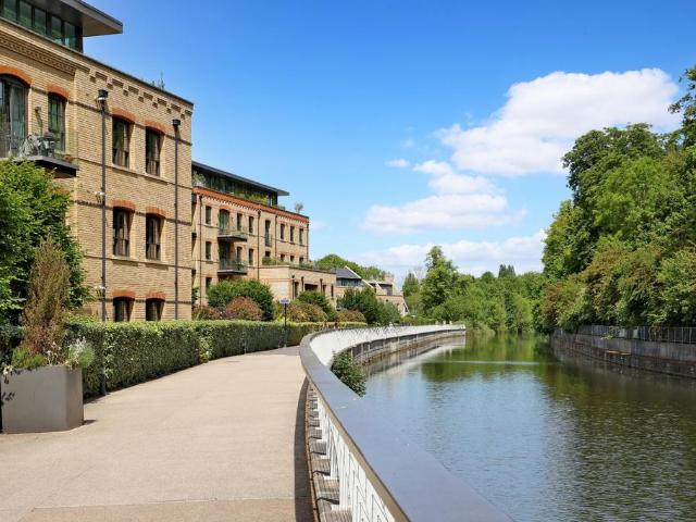 Flat for sale in Swallow, Buckinghamshire