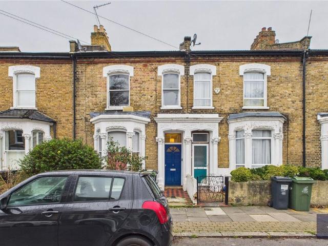 Flat for sale in Brixton, Greater London