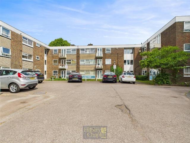 Flat for sale in Navestock Side, Essex
