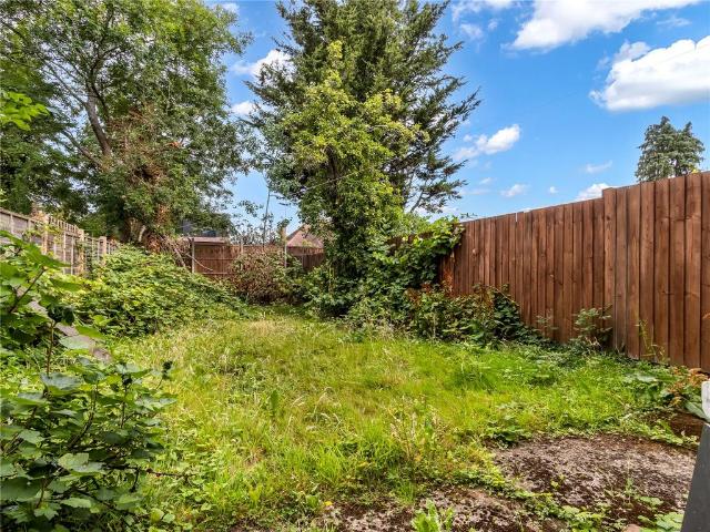 Flat for sale in Finchley, Greater London
