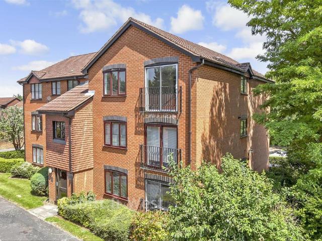 Flat for sale in Nork, Red Hill
