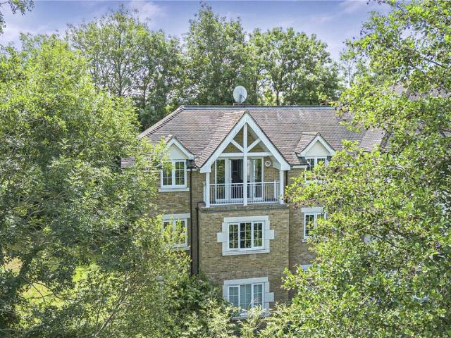 Flat for sale in The Slade, Oxfordshire