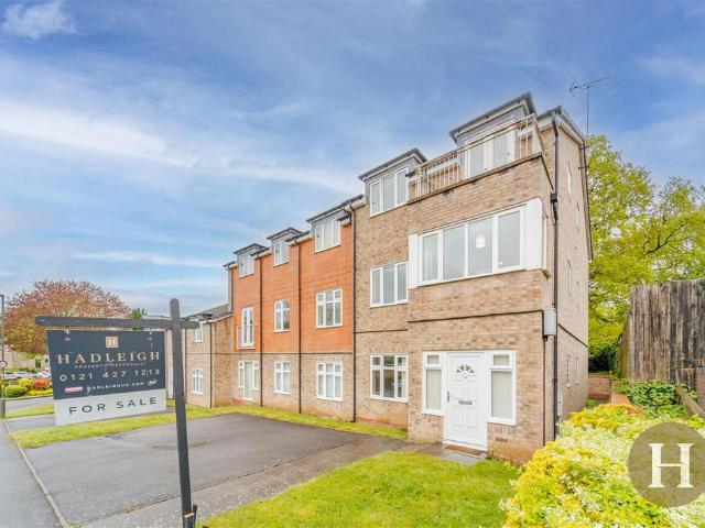 Flat for sale in Harborne, West Midlands
