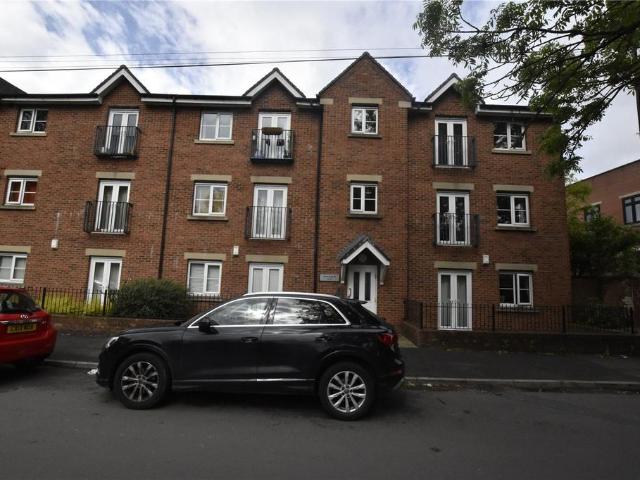 Flat for sale in Burley, West Yorkshire