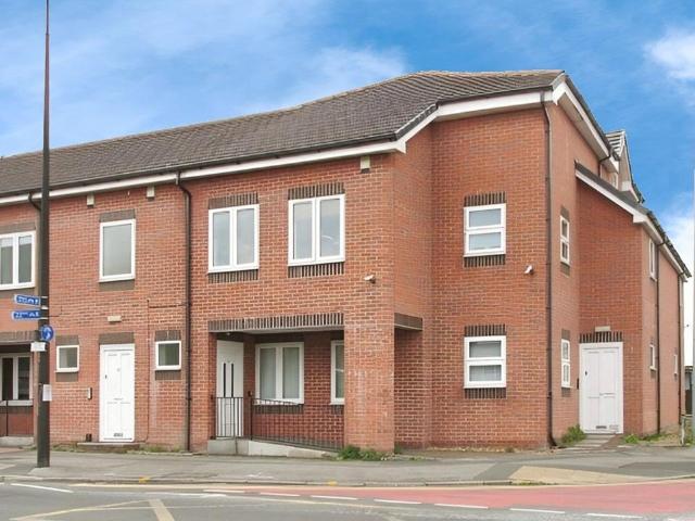 Flat for sale in Wigan, Greater Manchester