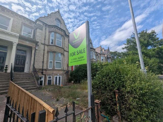 Flat for sale in Darlington
