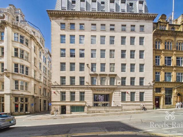 Flat for sale in Calderstones