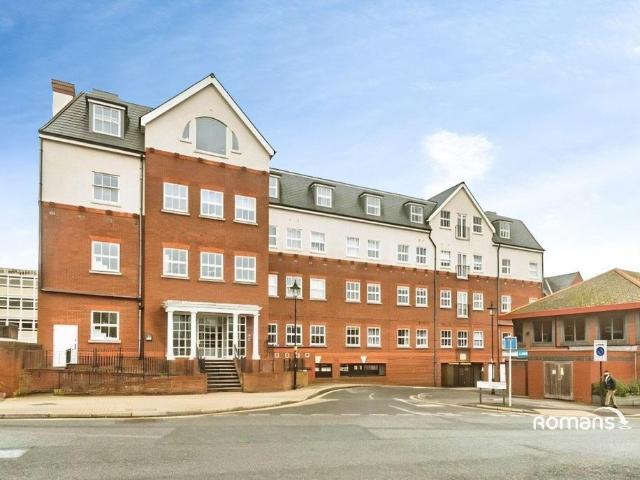 Flat for sale in Priest Down, Hampshire