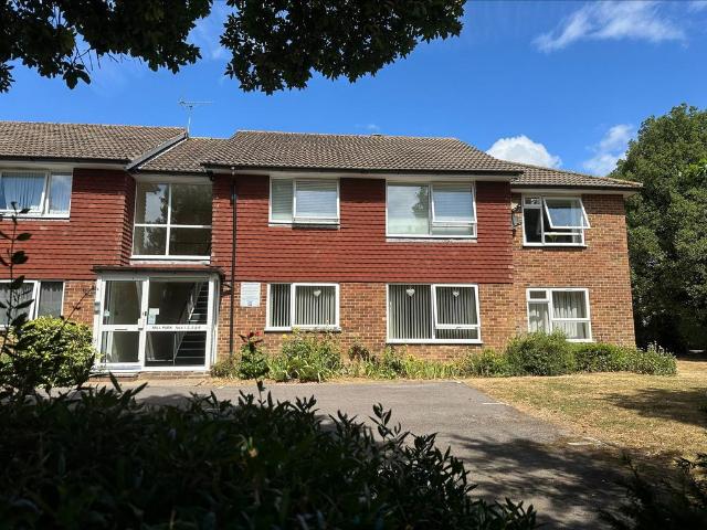 Flat for sale in World's End, Perryfields
