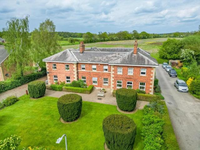 Flat for sale in Escrick, North Yorkshire