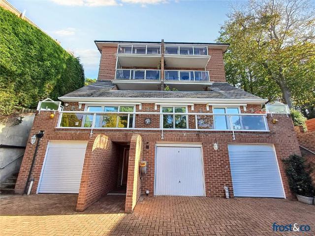 Flat for sale in Isle Of Man