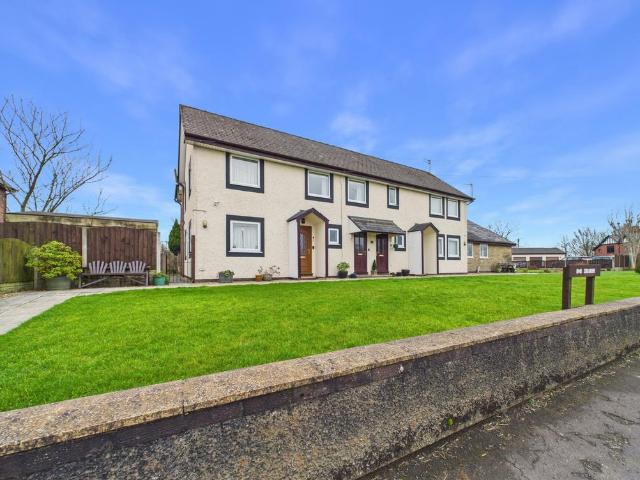 Flat for sale in Woodplumpton, Higher Bartle
