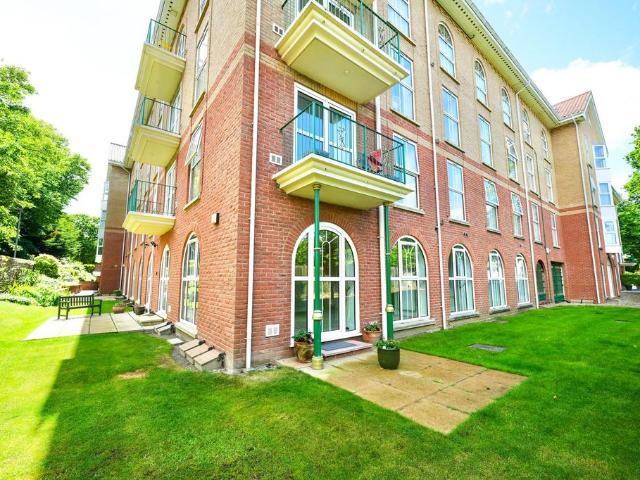 Flat for sale in Comers, Norfolk