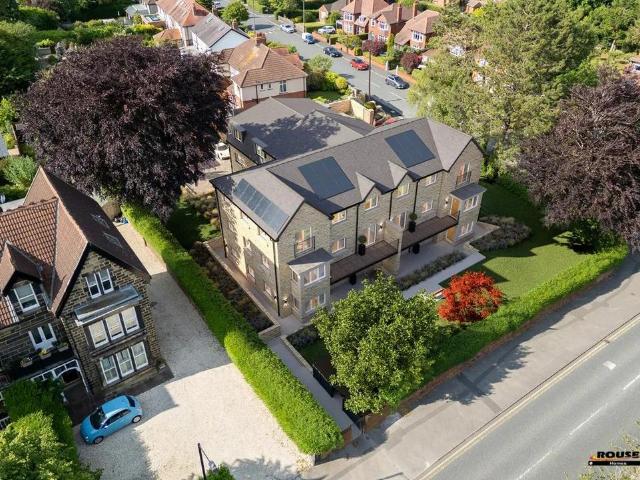 Flat for sale in Hookstone, Harrogate