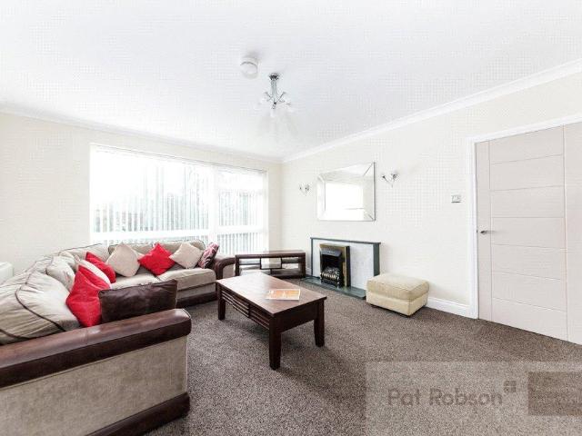 Flat for sale in High Heaton, Tyne And Wear