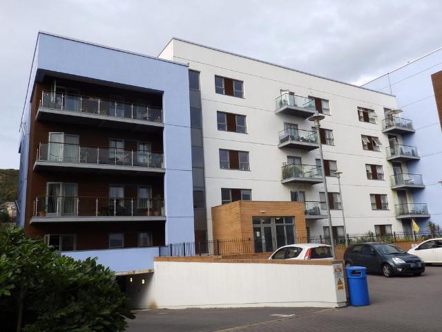 Flat for sale in SA1 Swansea Waterfront, Nangreaves