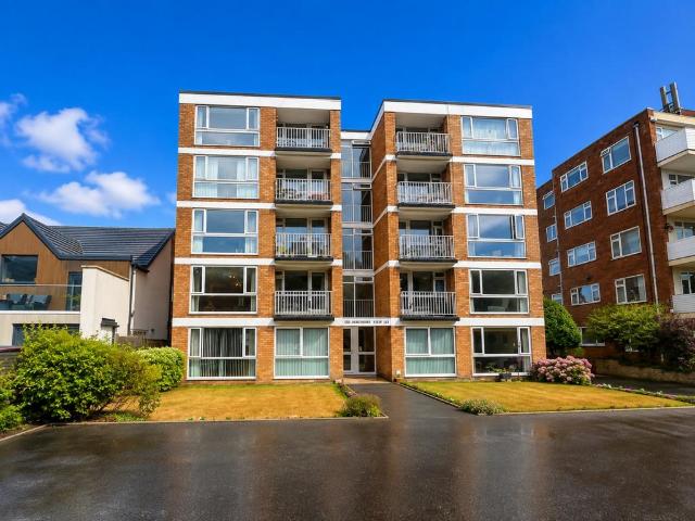 Flat for sale in Meols Cop, Southport