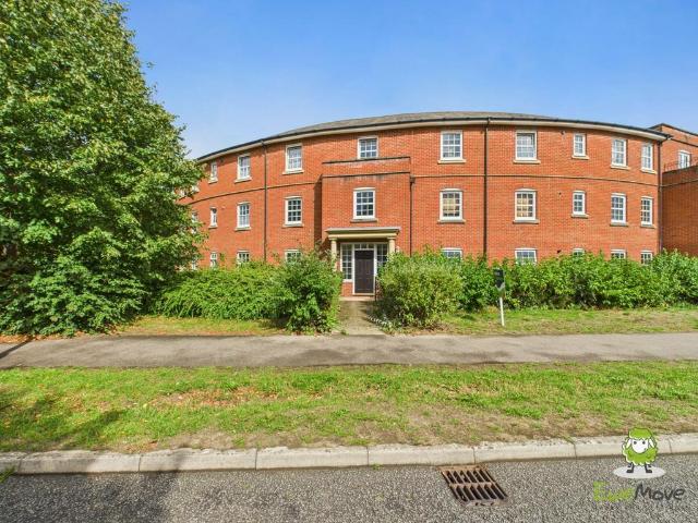 Flat for sale in Priest Down, Hampshire