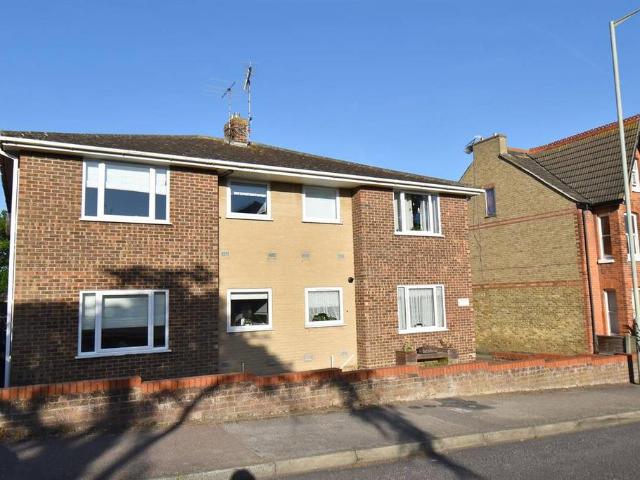 Flat for sale in Kingsdown Park, The Bridge