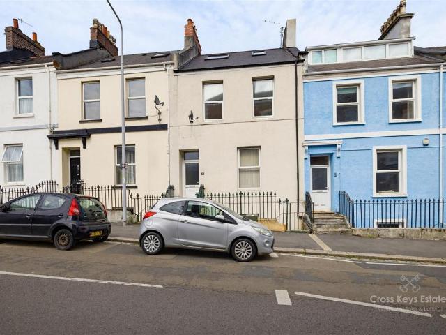 Flat for sale in Stonehouse, Mount Wise