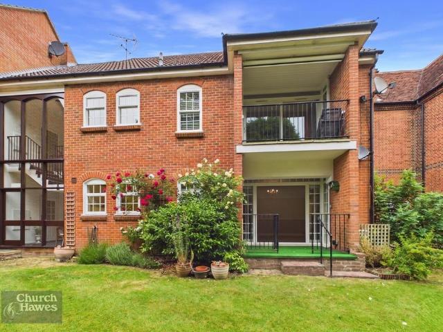 Flat for sale in Chelmsford, Essex