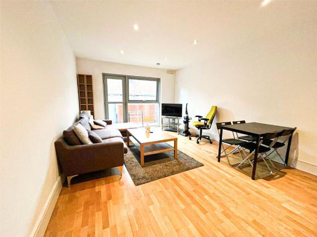 Flat for sale in City Centre, Georgia