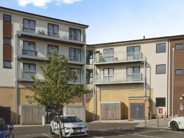 Flat for sale in Patchway, South Gloucestershire